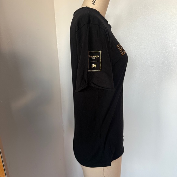 Balmain x H&M Black T-Shirt for Women - Picture 2 of 6